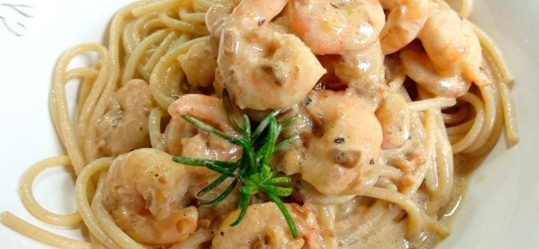 Rica pasta de camarones